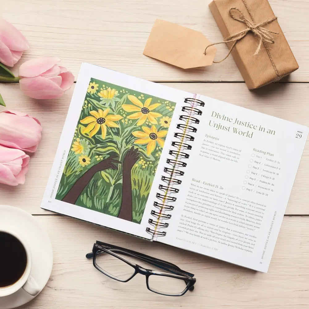 A Beautiful Year in the Bible – 52 Weeks Bible Study Guide for Women – Spiritual Growth, Reflection & Suggested Readings